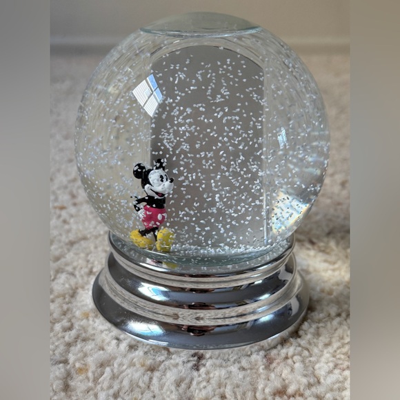 Disney / Mickey Mouse Snow Globe with Photo Insert - Picture 1 of 11